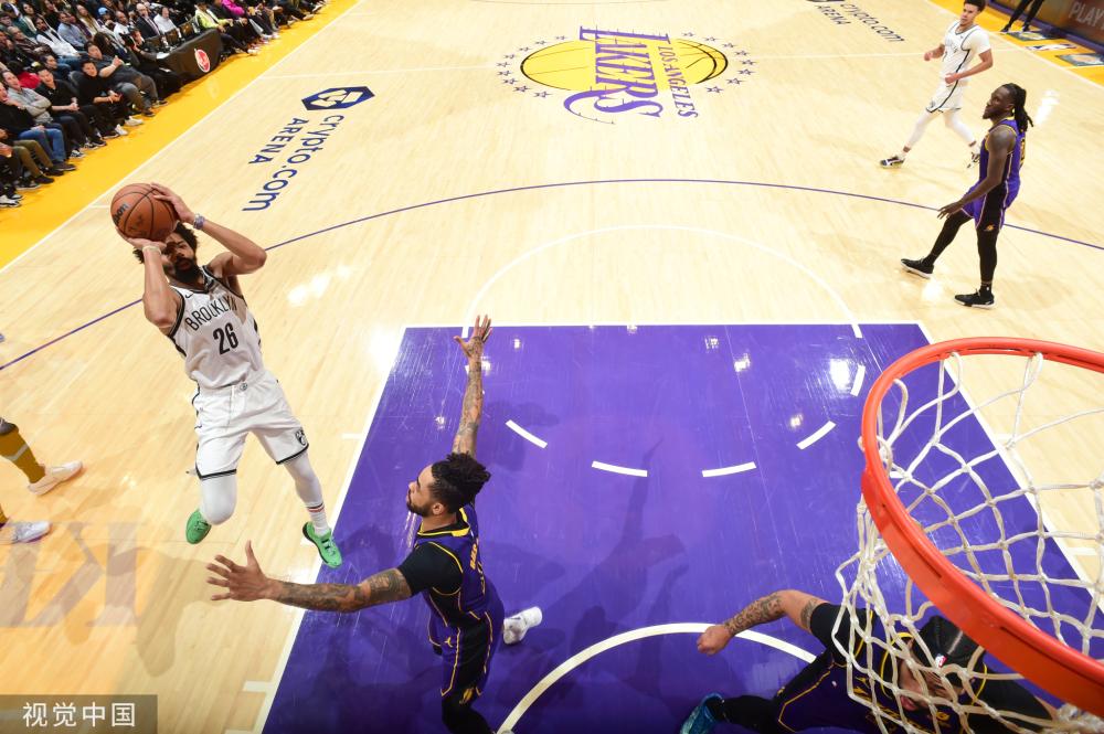 米兰中场小 米兰中场小