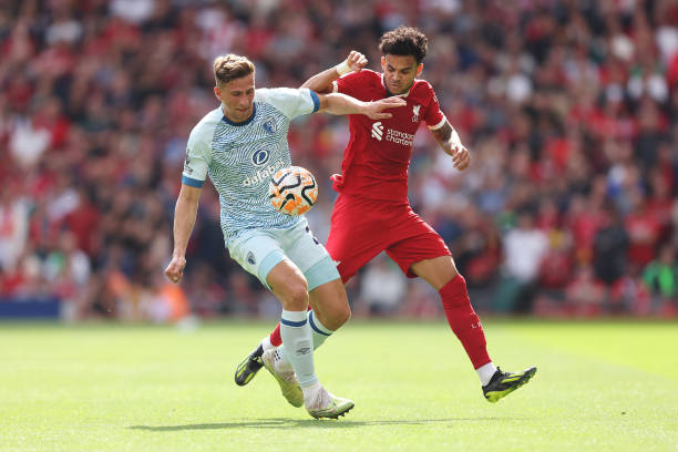 双重身份的 双重身份的